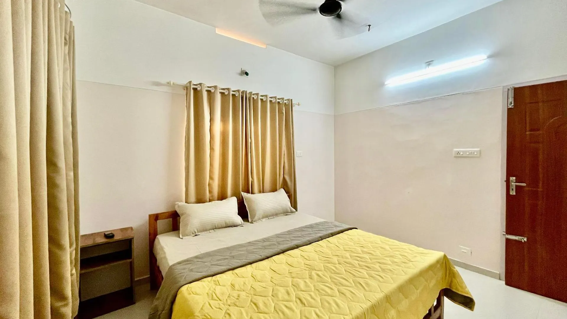 Tech Nest Kazhakkoottam Villa Andurkonam India